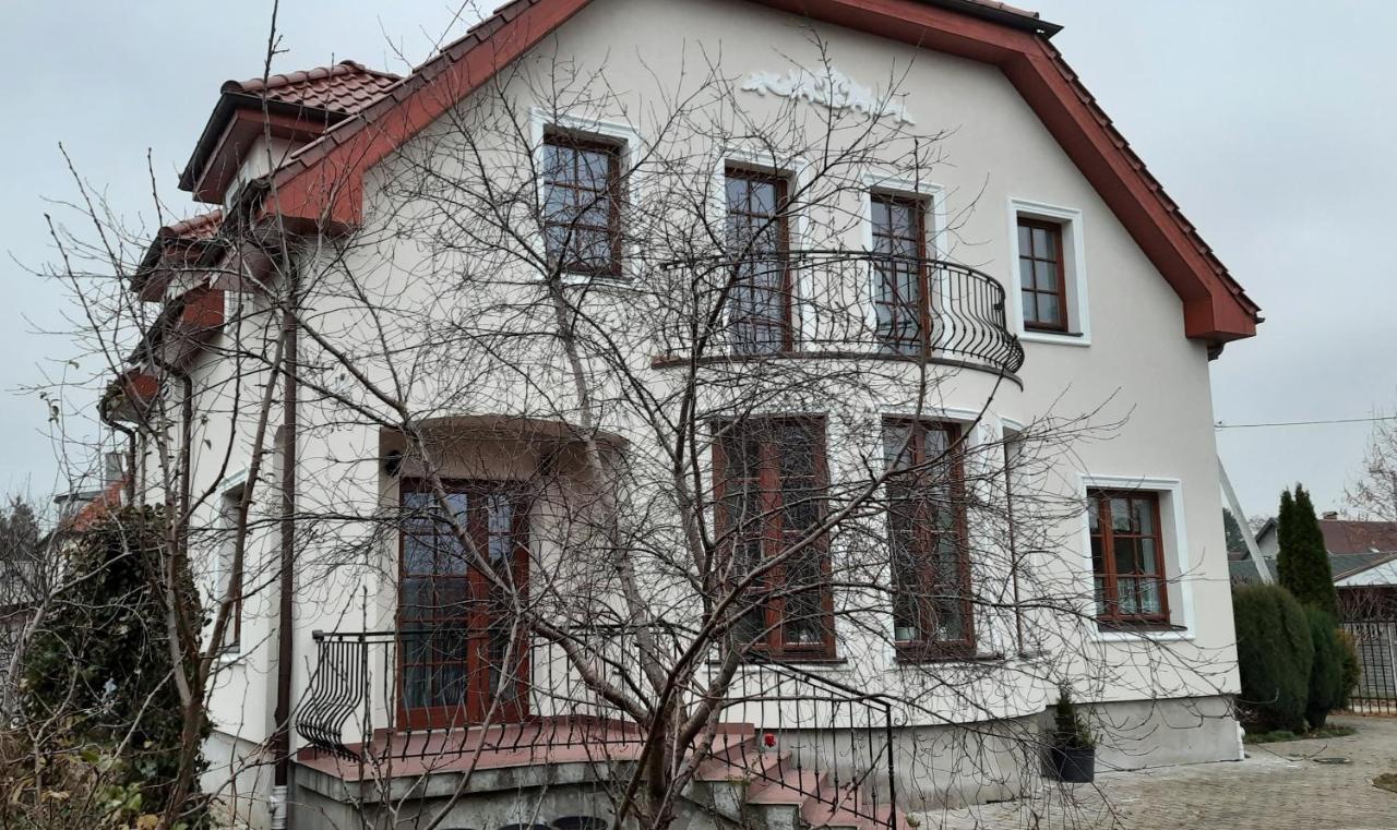 Anatoliya Guesthouse Kaliningrado Esterno foto